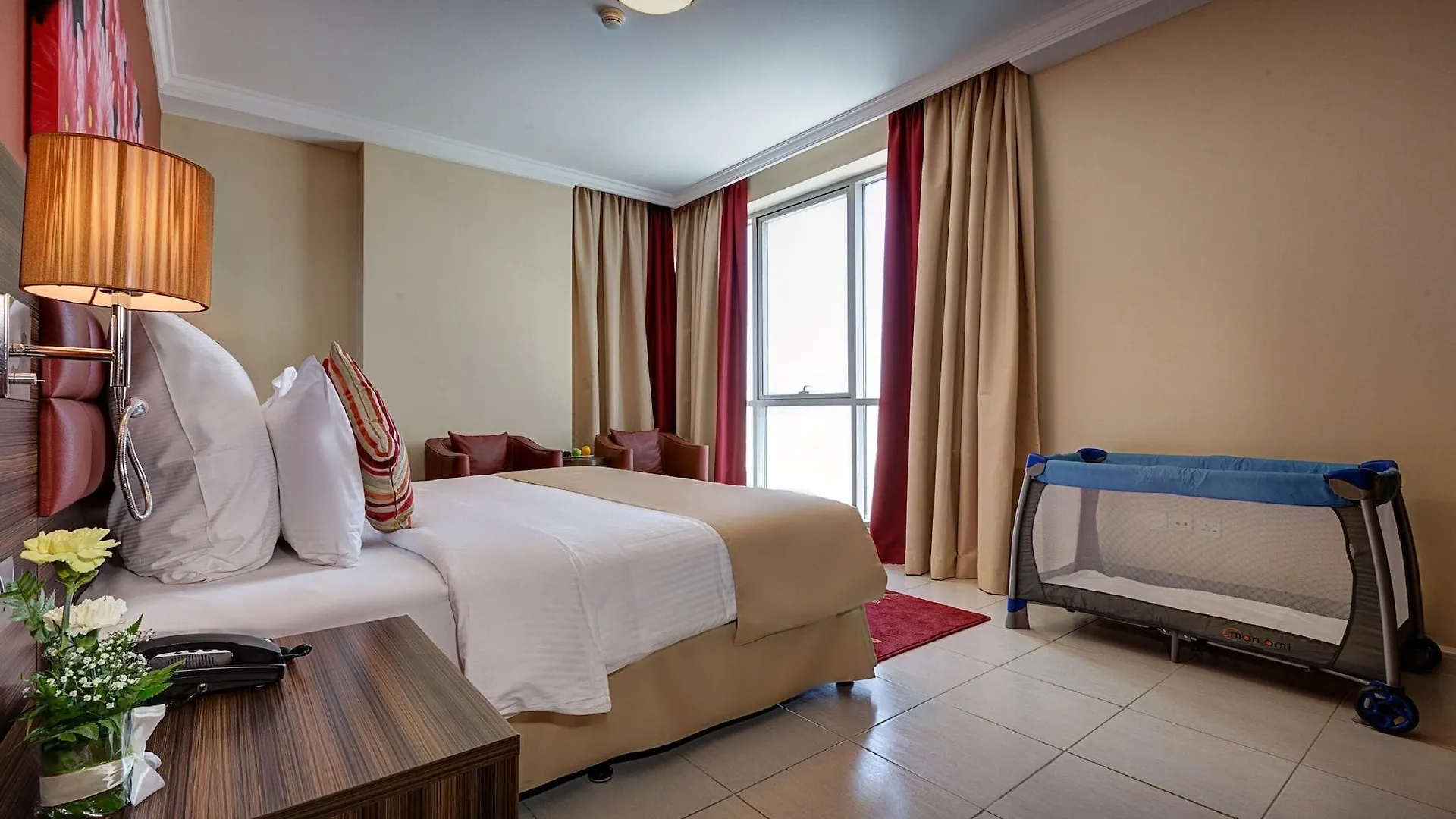 Abidos Hotel Apartment Dubai Land 4*,